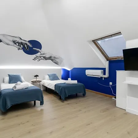 Large Attic Las Canteras Rooms - Only Adults Гостевой дом Лас-Пальмас-де-Гран-Канария