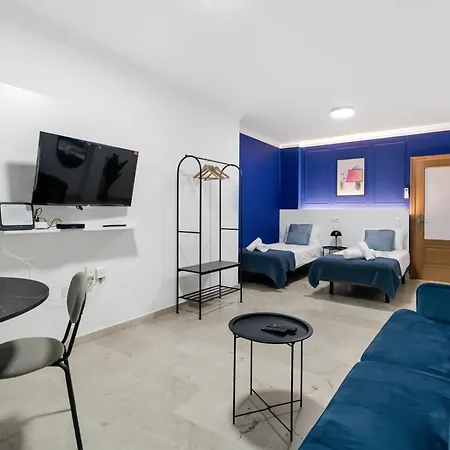 Гостевой дом Large Attic Las Canteras Rooms - Only Adults *