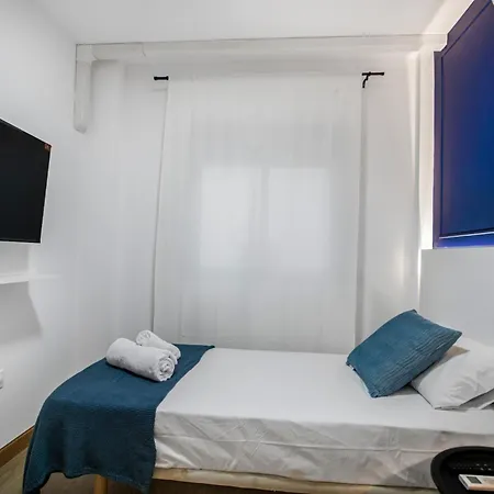 Large Attic Las Canteras Rooms - Only Adults *