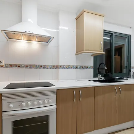 Гостевой дом Large Attic Las Canteras Rooms - Only Adults Лас-Пальмас-де-Гран-Канария